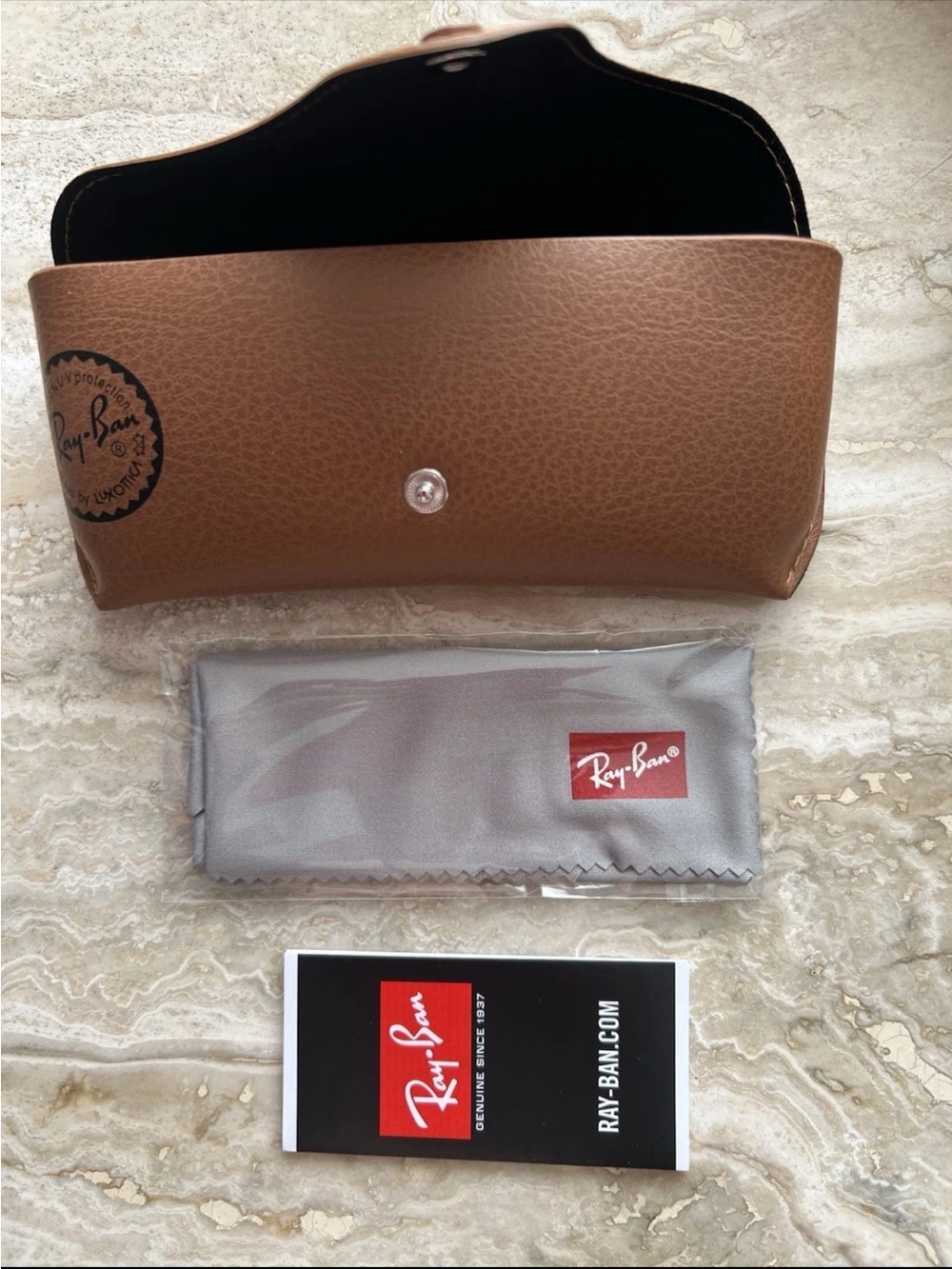 Ray-Ban Brown Leather Sunglasses Case with Gray Cloth and Card new